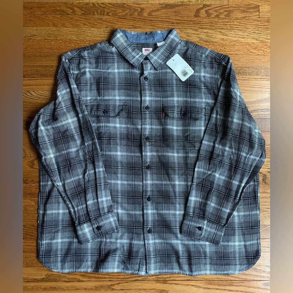 MENS LEVIS BUTTON DOWN SHIRT NEW
